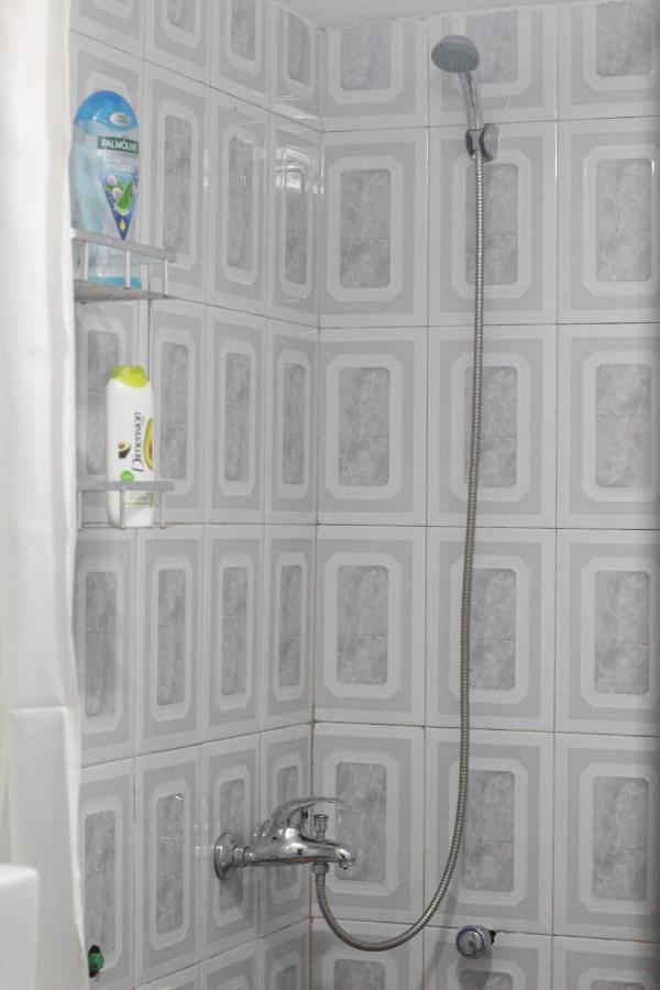 Tufina Hostel Тирана Екстериор снимка